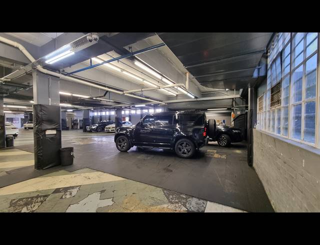 2,332M² FACTORY FOR SALE IN SALT RIVER